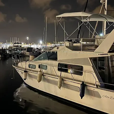 Botel Barco Playa Valencia